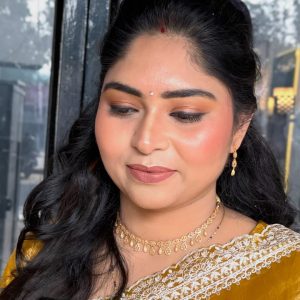 Glam look done by @charlie_unisexsalon24 @ray_rashmijha ☎️ 8950567044...#bridalmakeuplooks😁👰❣️